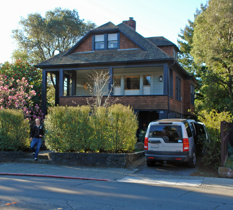 268 E Blithedale Ave in Mill Valley, CA - Building Photo