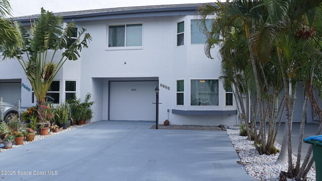 8662 N Atlantic Ave in Cape Canaveral, FL - Building Photo - Building Photo