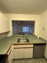 101 Country Club Ct, Unit 101Country Club in Rocky Hill, CT - Building Photo - Building Photo