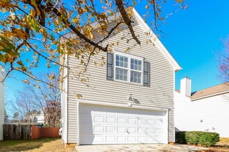 7103 Fox Point Dr in Charlotte, NC - Building Photo - Building Photo