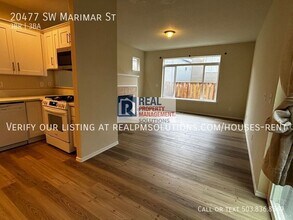 20477 SW Marimar St in Beaverton, OR - Building Photo - Building Photo