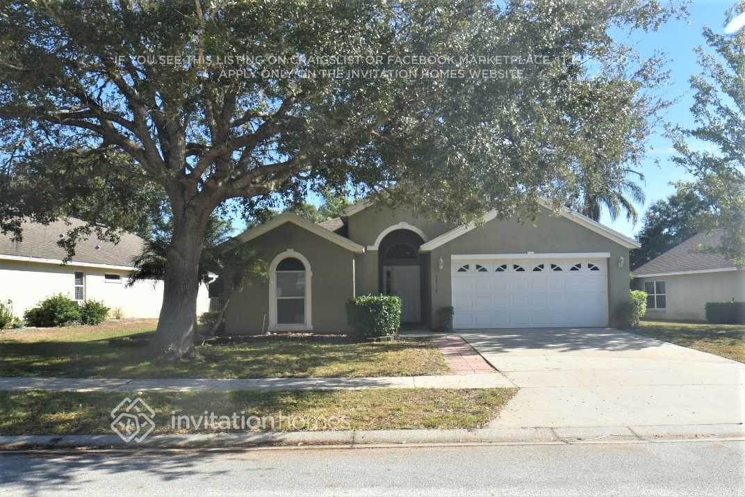 30132 Pga Dr in Sorrento, FL - Building Photo