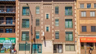 3349 N Clark St, Unit 2s in Chicago, IL - Building Photo - Building Photo