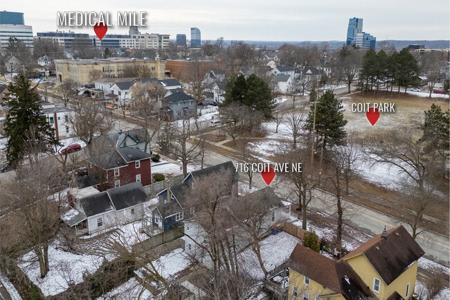 716 Coit Ave NE in Grand Rapids, MI - Building Photo - Building Photo