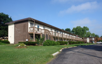 Shoreland's Harbor House Apartments