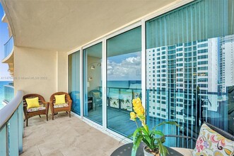 2501 S Ocean Dr in Hollywood, FL - Building Photo - Building Photo