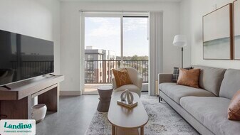 2005 Brook Rd in Richmond, VA - Building Photo