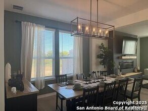 9402 Hinterlands Dr in San Antonio, TX - Building Photo - Building Photo
