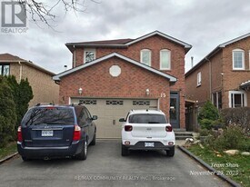 15 Goodall Dr in Toronto, ON - Building Photo