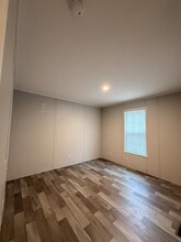 197 Parker Lake Dr in Oxford, MI - Foto de edificio - Building Photo