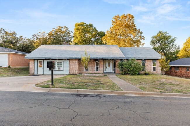 8907 Panther Dr in Waco, TX - Building Photo - Building Photo