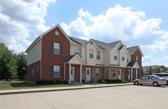 Otter Creek in Amelia, OH - Building Photo - Building Photo