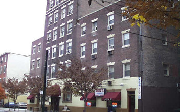 Beacon Hill Apartments in Philadelphia, PA - Foto de edificio - Building Photo