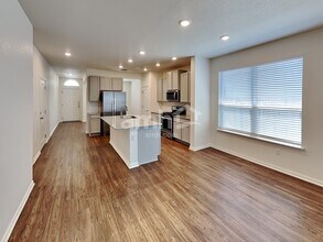 409 Pebble Beach Run in New Braunfels, TX - Building Photo - Building Photo