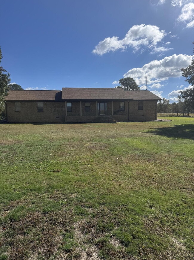 380 Co Rd 152 in Section, AL - Building Photo - Building Photo