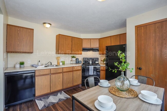 property at 3404 Wallace Ct SW