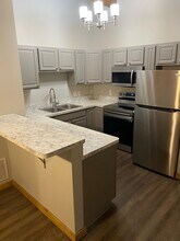 Bridgeview Apartments in Cleveland, OH - Building Photo - Building Photo