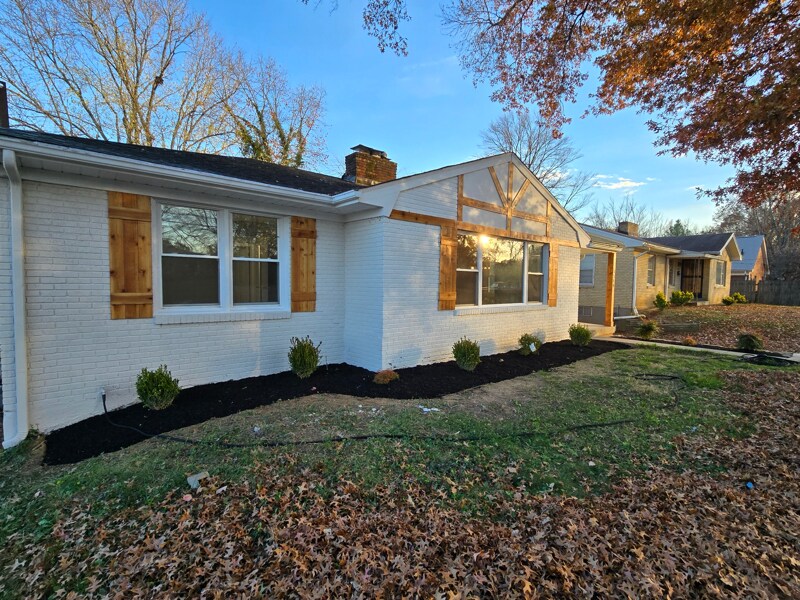 7719 Crestline Rd in Louisville, KY - Building Photo