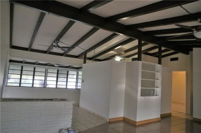2512 Key Largo Ln in Fort Lauderdale, FL - Building Photo - Building Photo