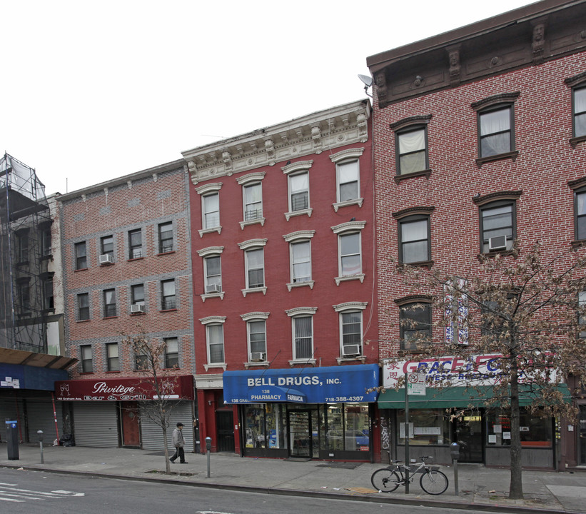 138 Graham Ave in Brooklyn, NY - Building Photo