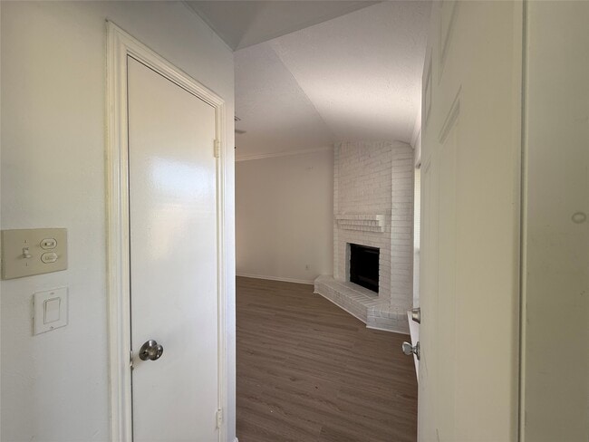 4807 Maurita Dr in Spring, TX - Building Photo - Building Photo