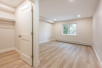 Nahatan Terrace in Norwood, MA - Building Photo - Building Photo