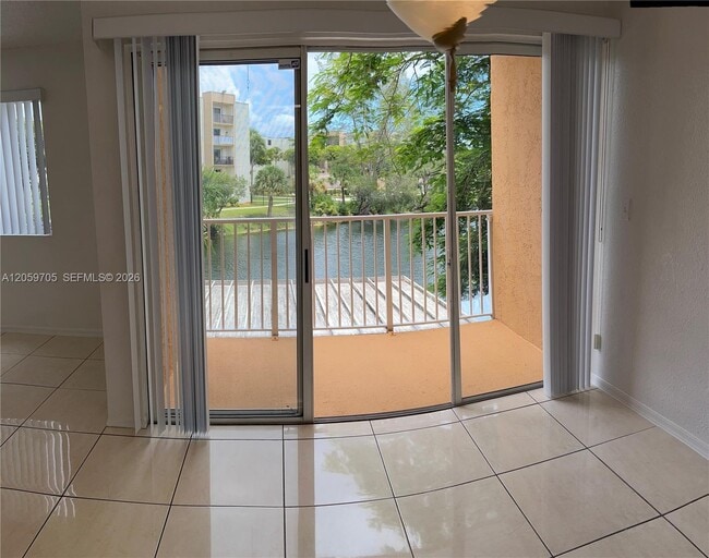 property at 6225 SW Kendale Lakes Cir