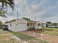 1331 N 31st Rd in Hollywood, FL - Building Photo - Building Photo