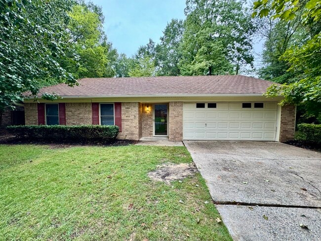 property at 5 Northwood Dr