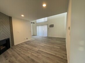 3725 Glendon Ave, Unit 204 in Los Angeles, CA - Building Photo - Building Photo