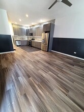 331 E Kensington Ave in Chicago, IL - Building Photo - Building Photo