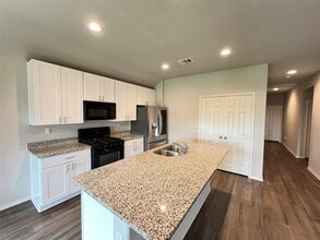 10526 Vinca Minor Ln in Houston, TX - Building Photo - Building Photo