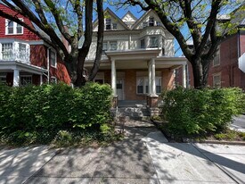 1715 N 2nd St, Unit 2 in Harrisburg, PA - Building Photo