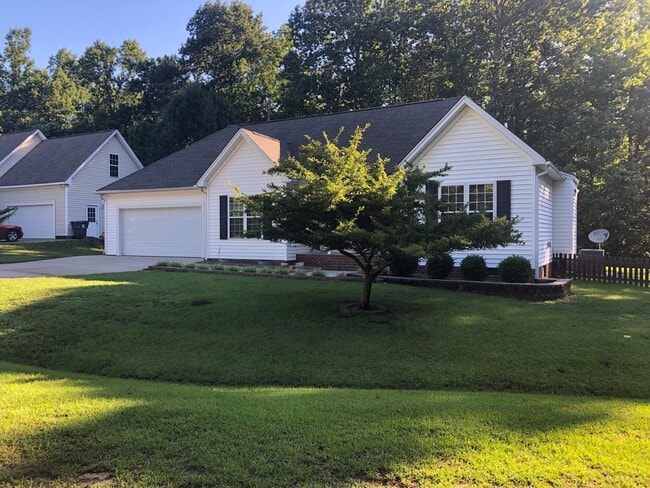 property at 105 Buckingham Dr