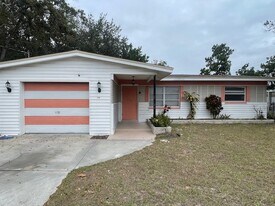 5437 Jaguar Ln in Holiday, FL - Building Photo