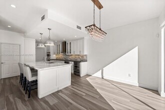 3110 NE 210th Terrace in Aventura, FL - Building Photo - Building Photo