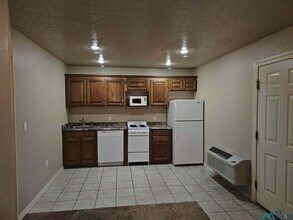 1505 Hickory St in Clovis, NM - Building Photo - Building Photo