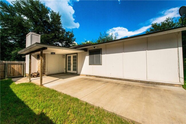 1113 Kenyon Dr in Austin, TX - Building Photo - Building Photo