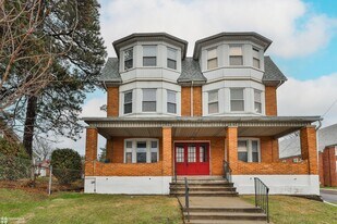 1629 W Broad St in Bethlehem, PA - Building Photo