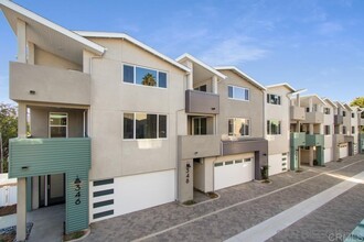 348 Walnut Ave in Carlsbad, CA - Building Photo - Building Photo