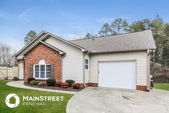 2927 Faircroft Way in Monroe, NC - Foto de edificio - Building Photo