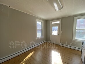 201 W North St in Carlisle, PA - Building Photo - Building Photo