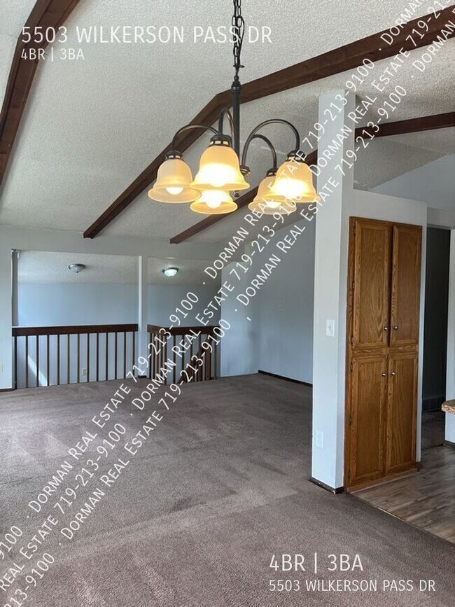 5503 Wilkerson Pass Dr in Colorado Springs, CO - Foto de edificio - Building Photo