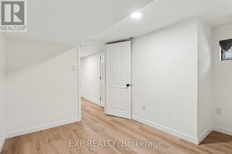 82 Howick Ave in Toronto, ON - Building Photo - Building Photo