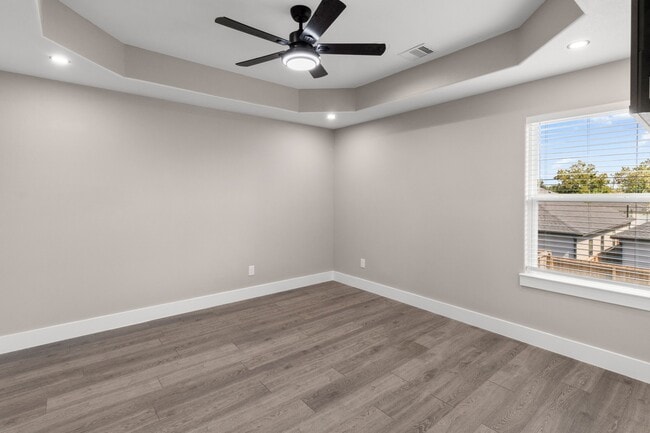 property at 7925 Colonial Ln