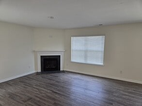 3059 Green Apple Dr in Dallas, NC - Building Photo - Building Photo