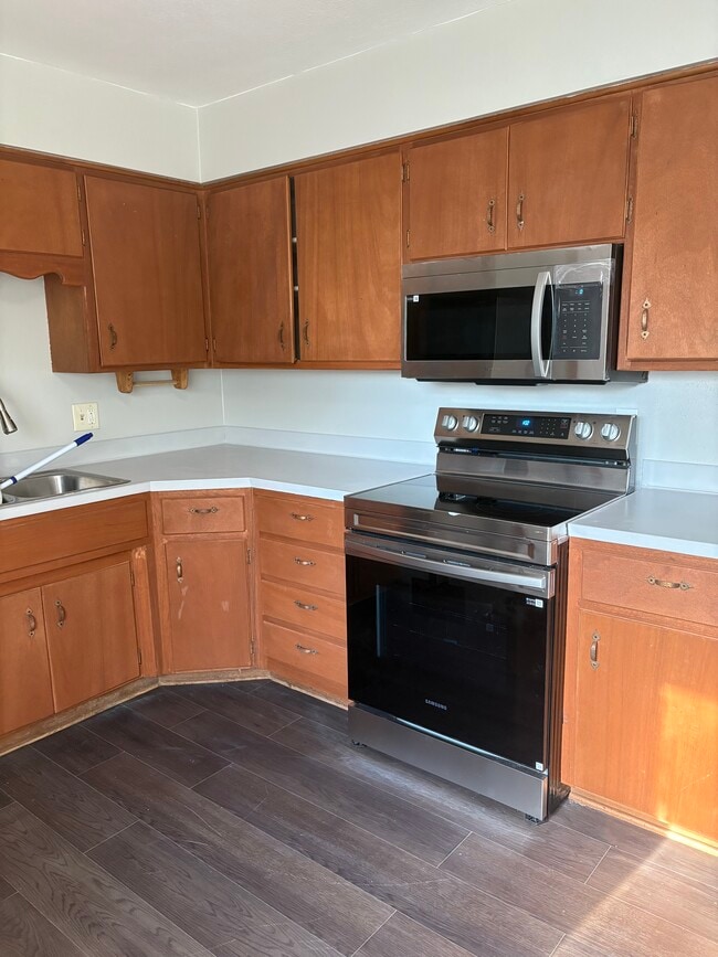 2620 Columbia St in Des Moines, IA - Building Photo - Building Photo