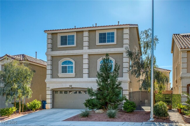 5371 Kennedy Hill Ave in Las Vegas, NV - Building Photo - Building Photo