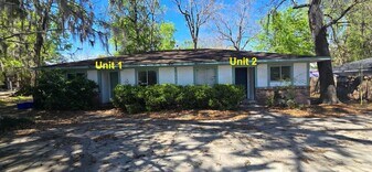 6110 SW 10th Pl in Gainesville, FL - Building Photo