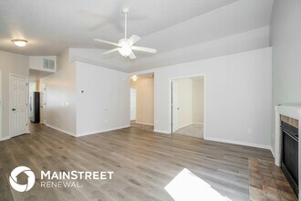 6817 Riding Trail Dr in Canal Winchester, OH - Building Photo - Building Photo